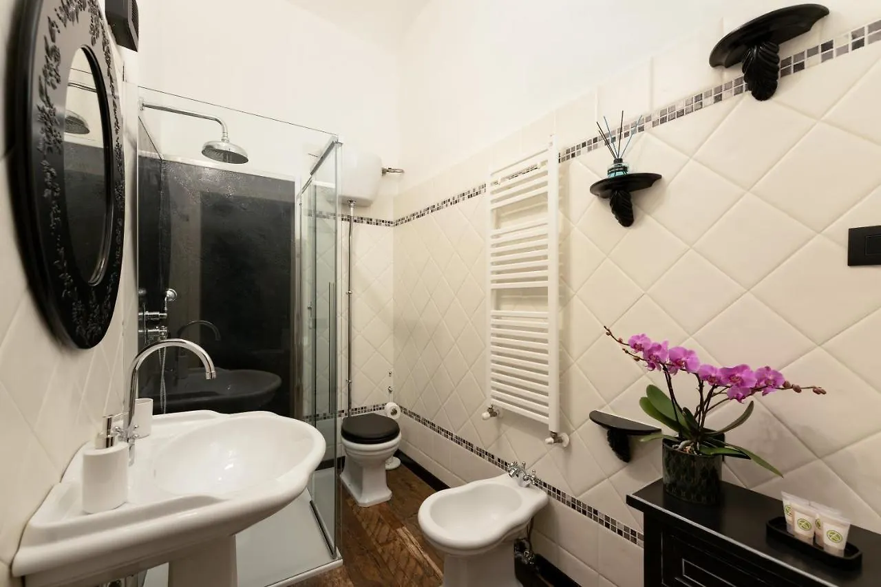 Pitti Elegant Suite Florence 0*,  Italy